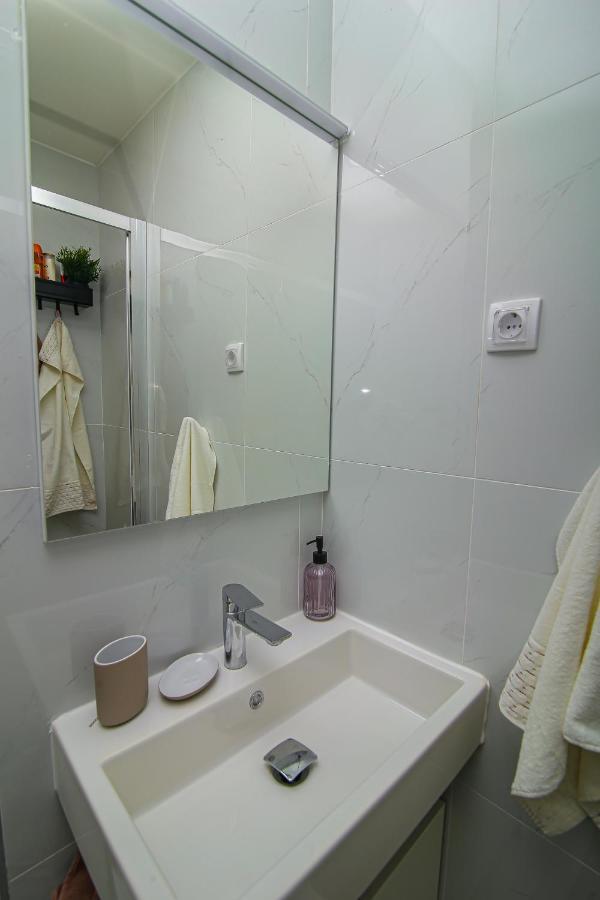 Narcis 17 - Novonamesteni Apartman Sa Prelepim Pogledom Na Tornik Zlatibor Exterior foto